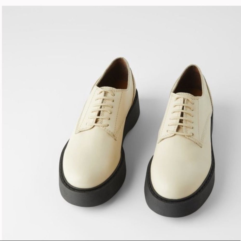 ZARA Low Heeled Leather Derby Shoes Off-White - Picture 2 of 10